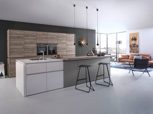 Living kitchens: Creating a seamless space